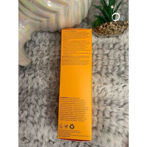 Rodial Vitamin C Brightening Cleanser - Picture 4 of 4